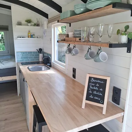 Roulotte - Tiny House De La Ferme De La Cheveche אתר קמפינג Fosses-La-Ville