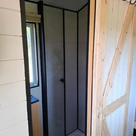 Roulotte - Tiny House De La Ferme De La Cheveche אתר קמפינג