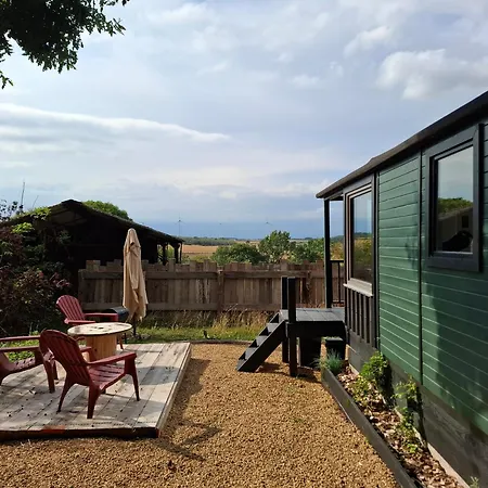 Roulotte - Tiny House De La Ferme De La Cheveche Кемпинг